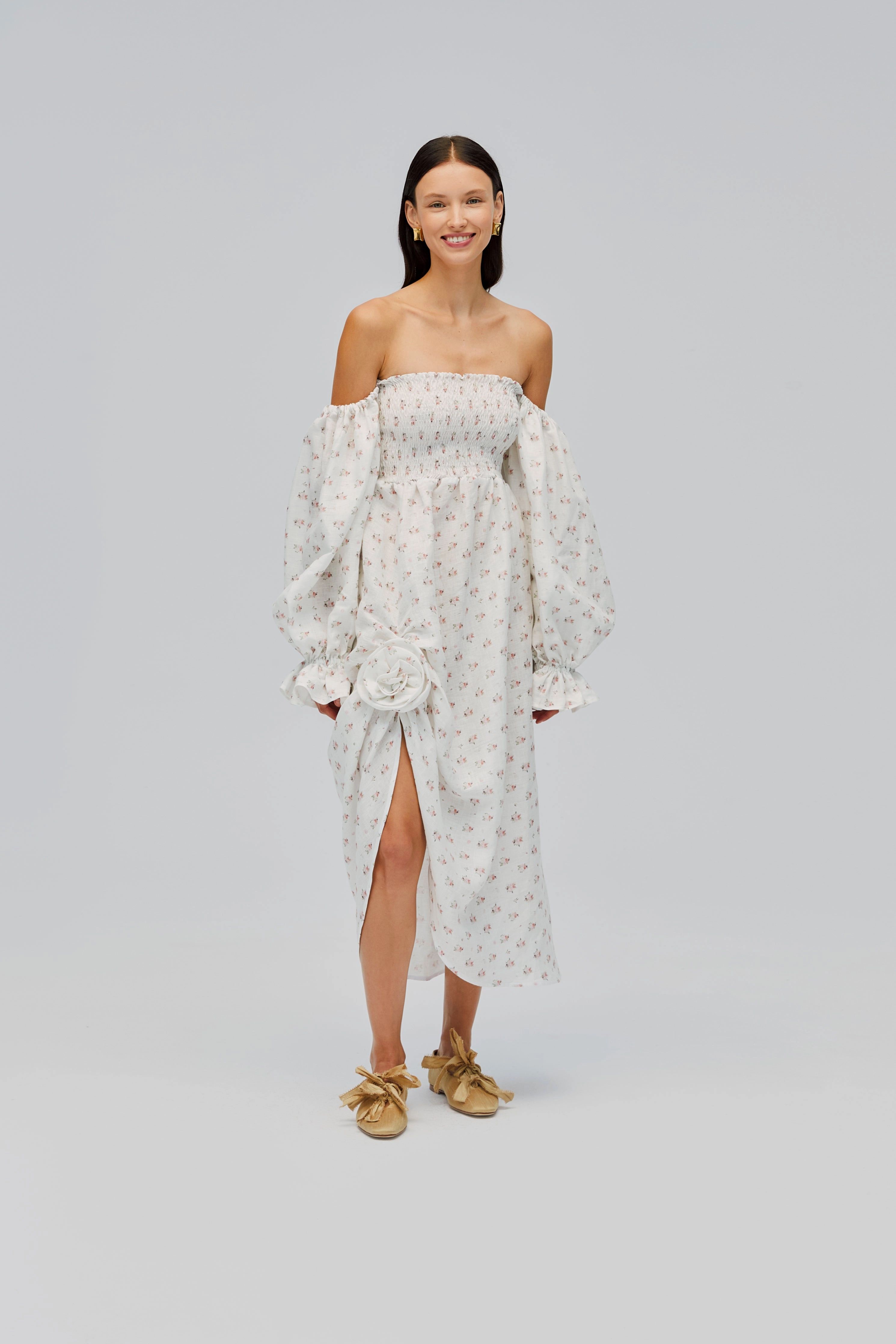 Atlanta Linen Dress with Rose Detail in Bouquets