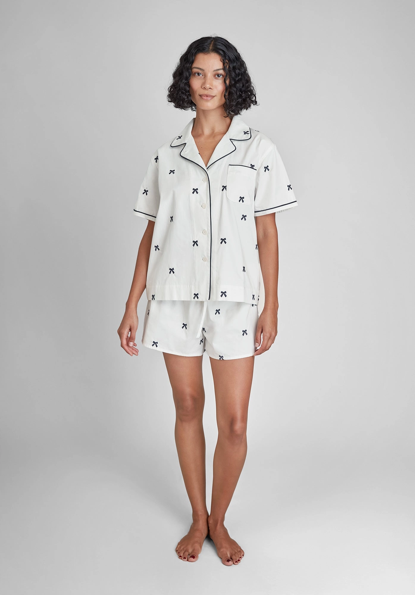 Corita Set in Navy Embroidered Bows