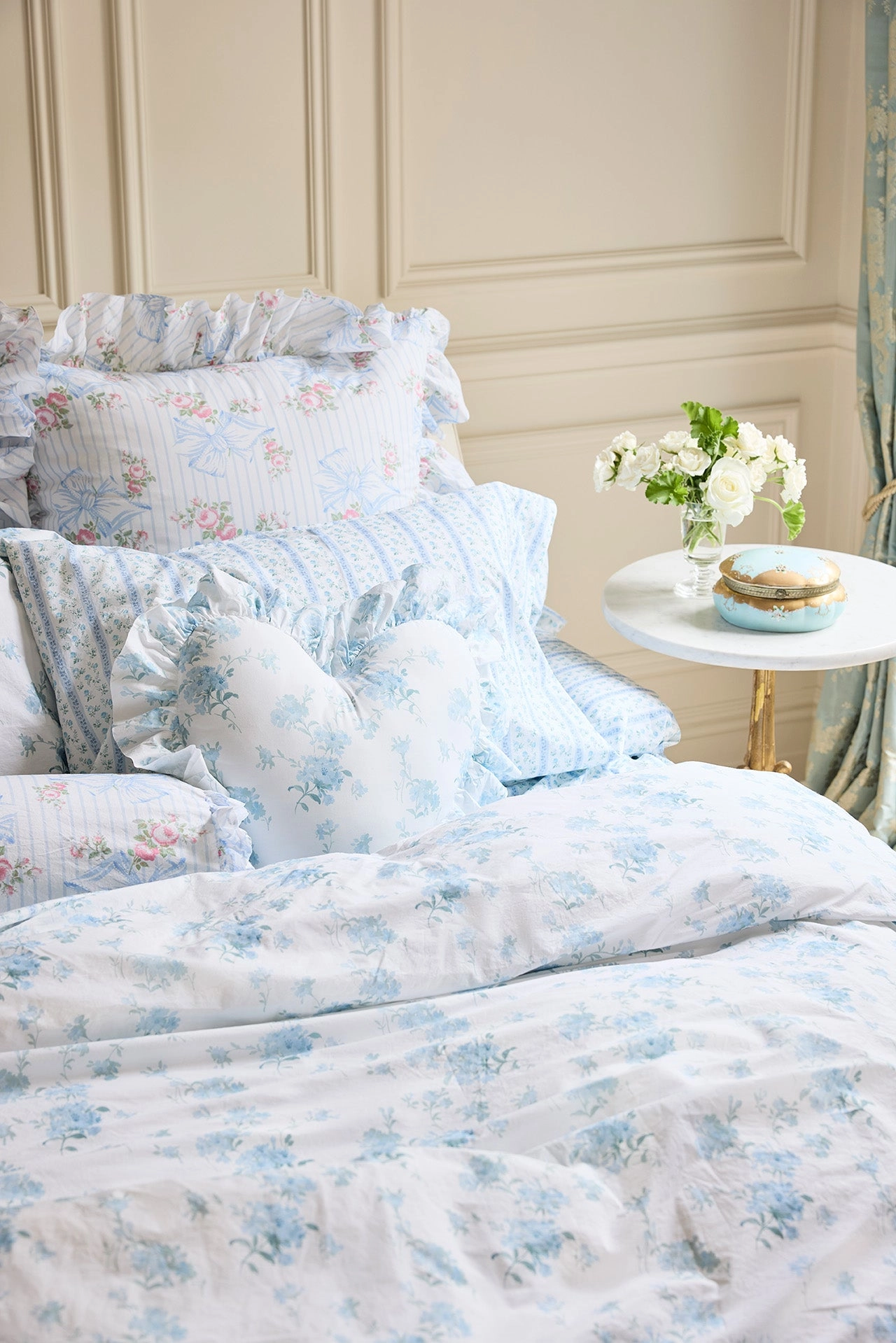 Floral Duvet Cover   Sham Set