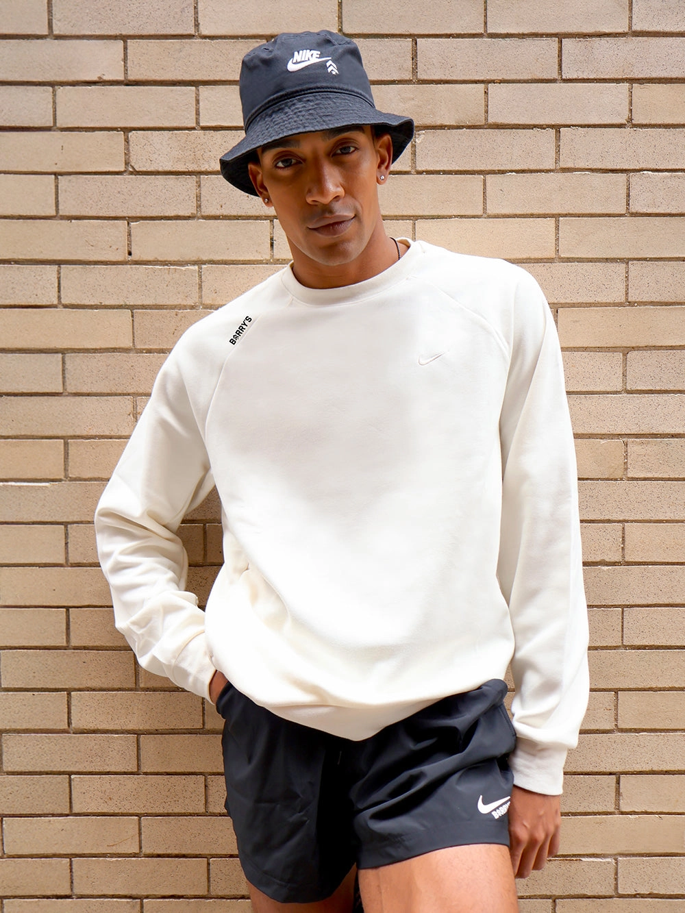 NIKE PALE IVORY PRIMARY CREW PULLOVER