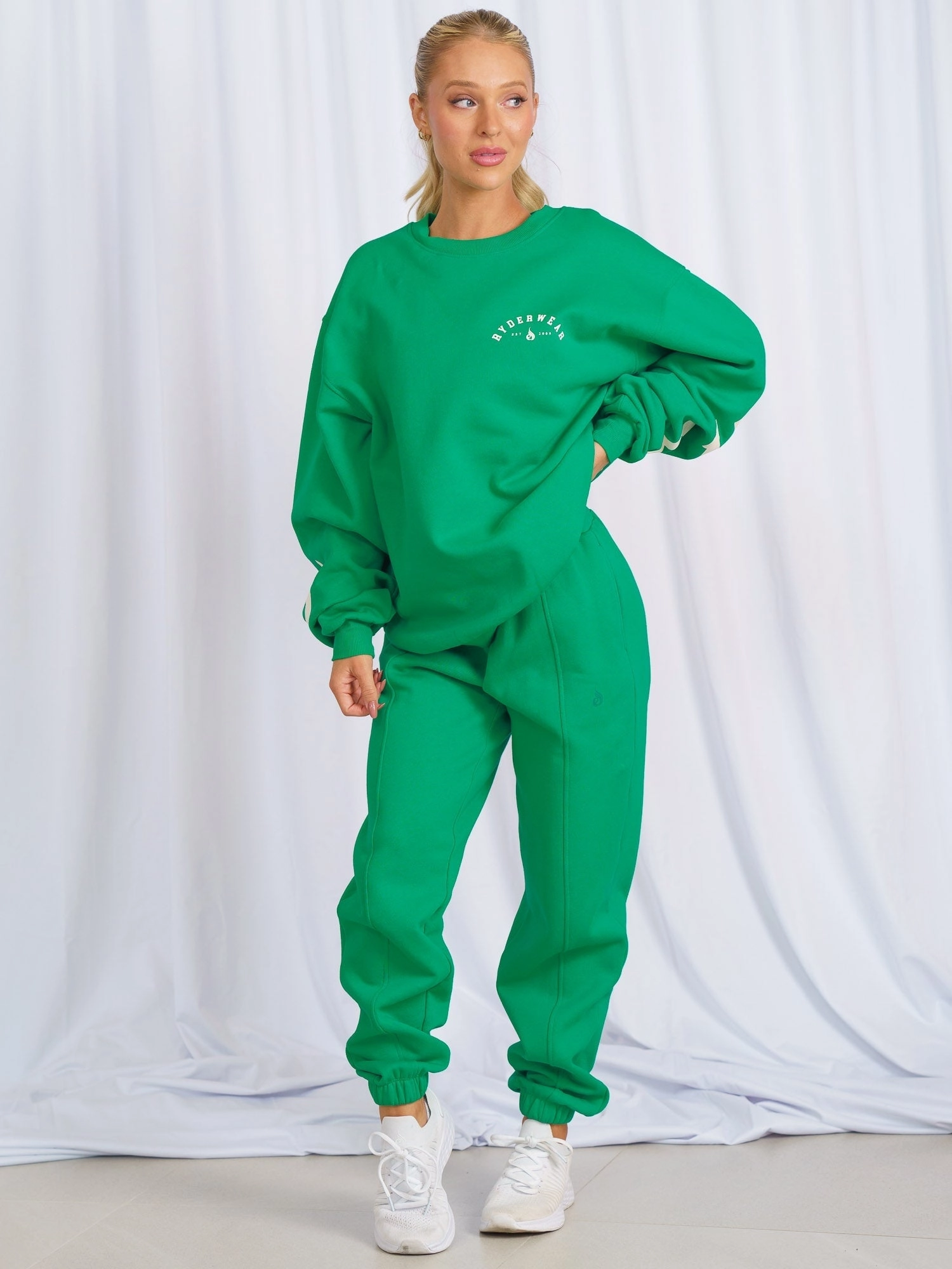 Revive Trackpants - Green