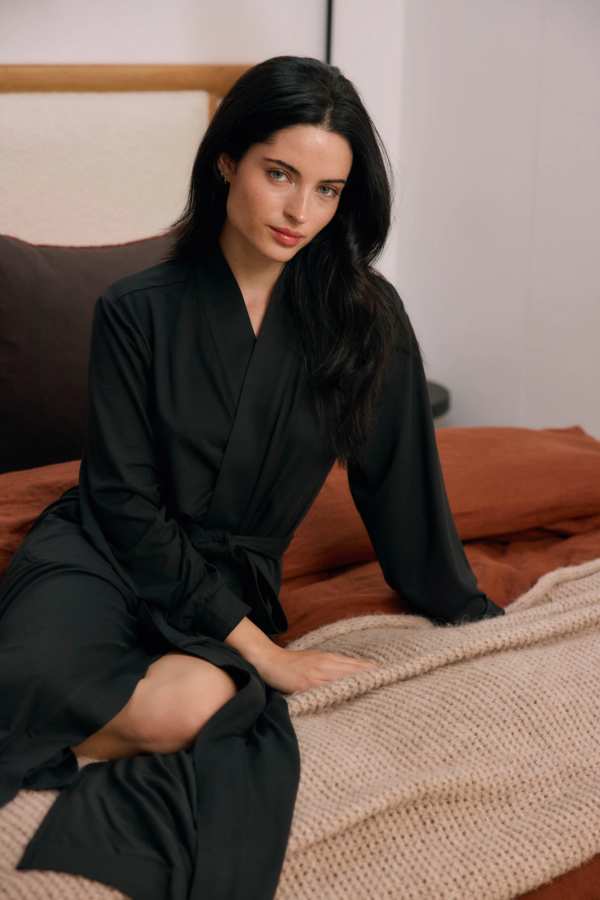 Skyler Banded Long Robe | Solid Black