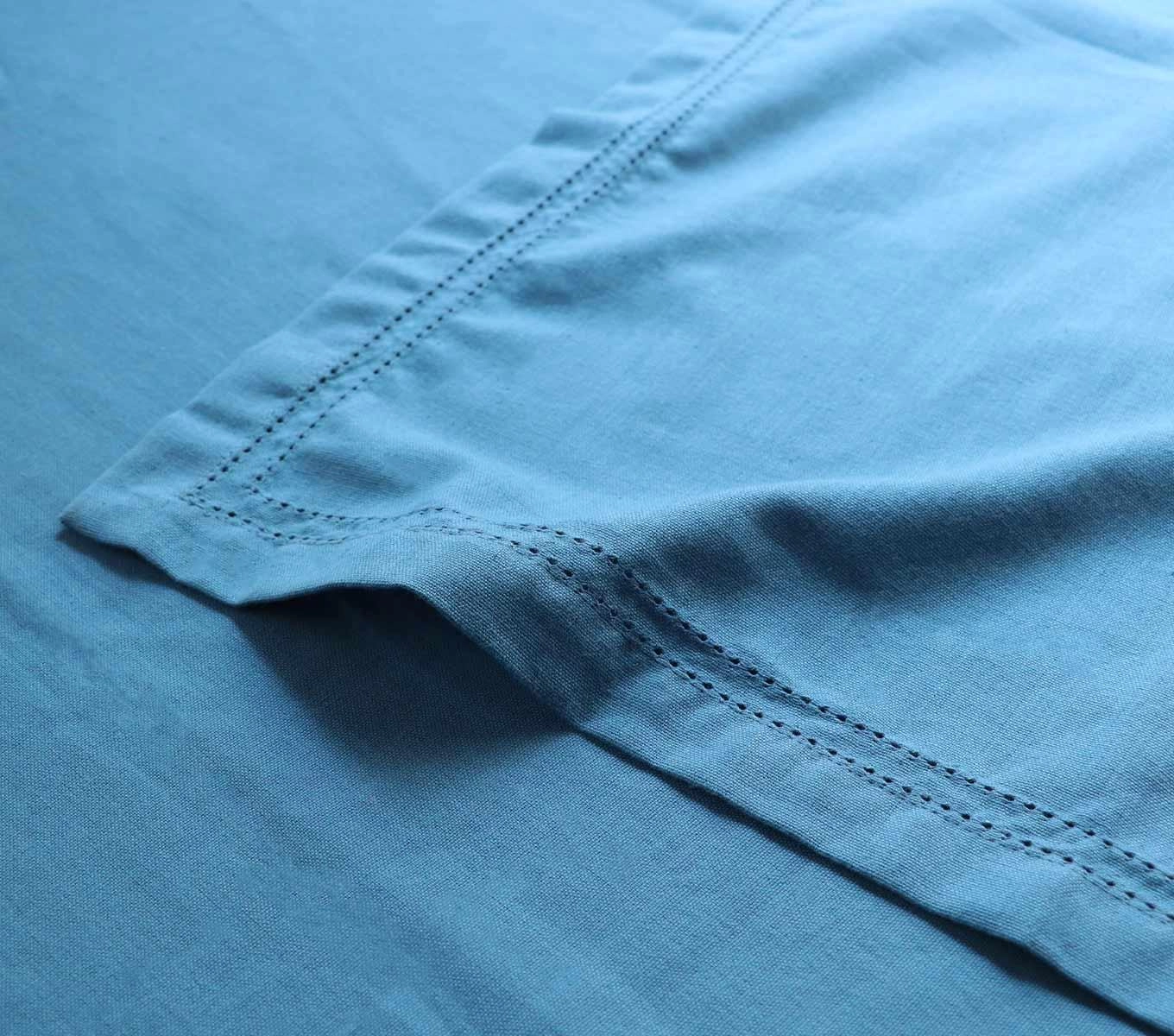 TABLE CLOTH