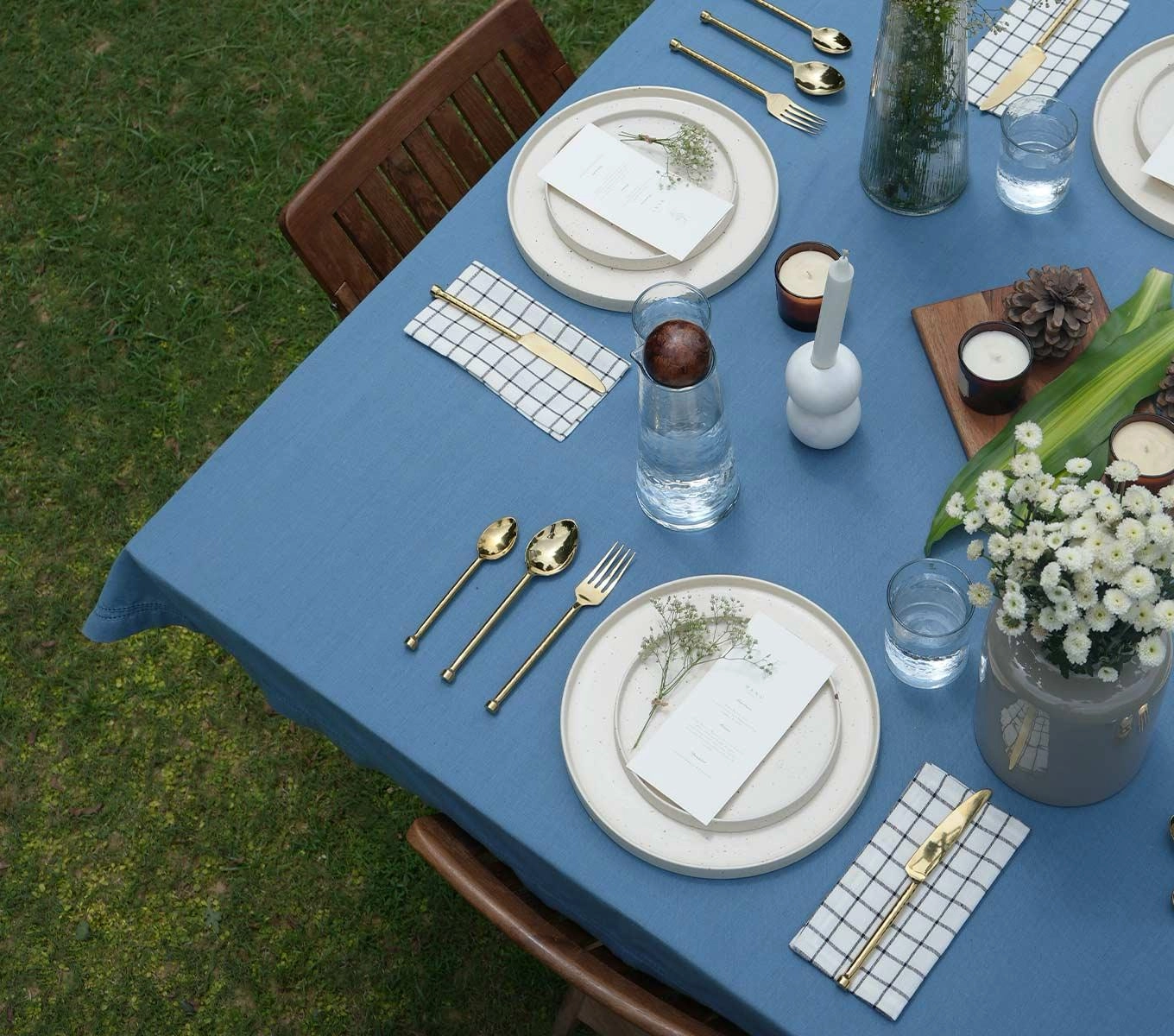 TABLE CLOTH
