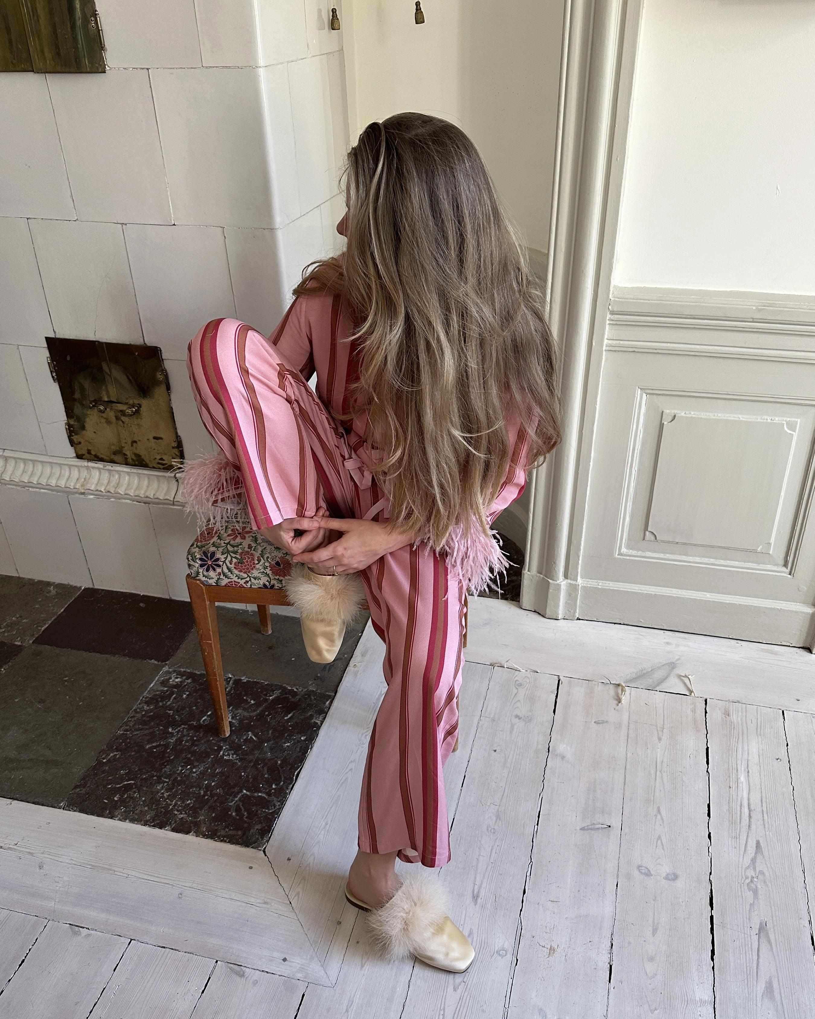The Bow Pajama Set with Detachable Feathers in Stripes
