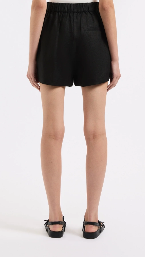 Thilda Tailored Short - Black