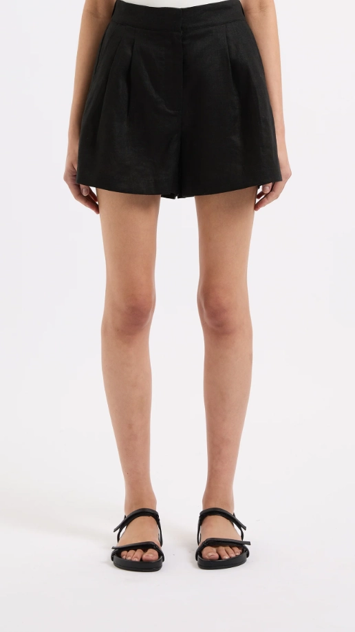 Thilda Tailored Short - Black